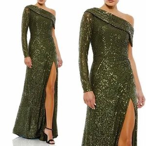 IEENA for Mac Duggal
One Shoulder
Thigh High Slit
 Sequin Gown size 12  olive